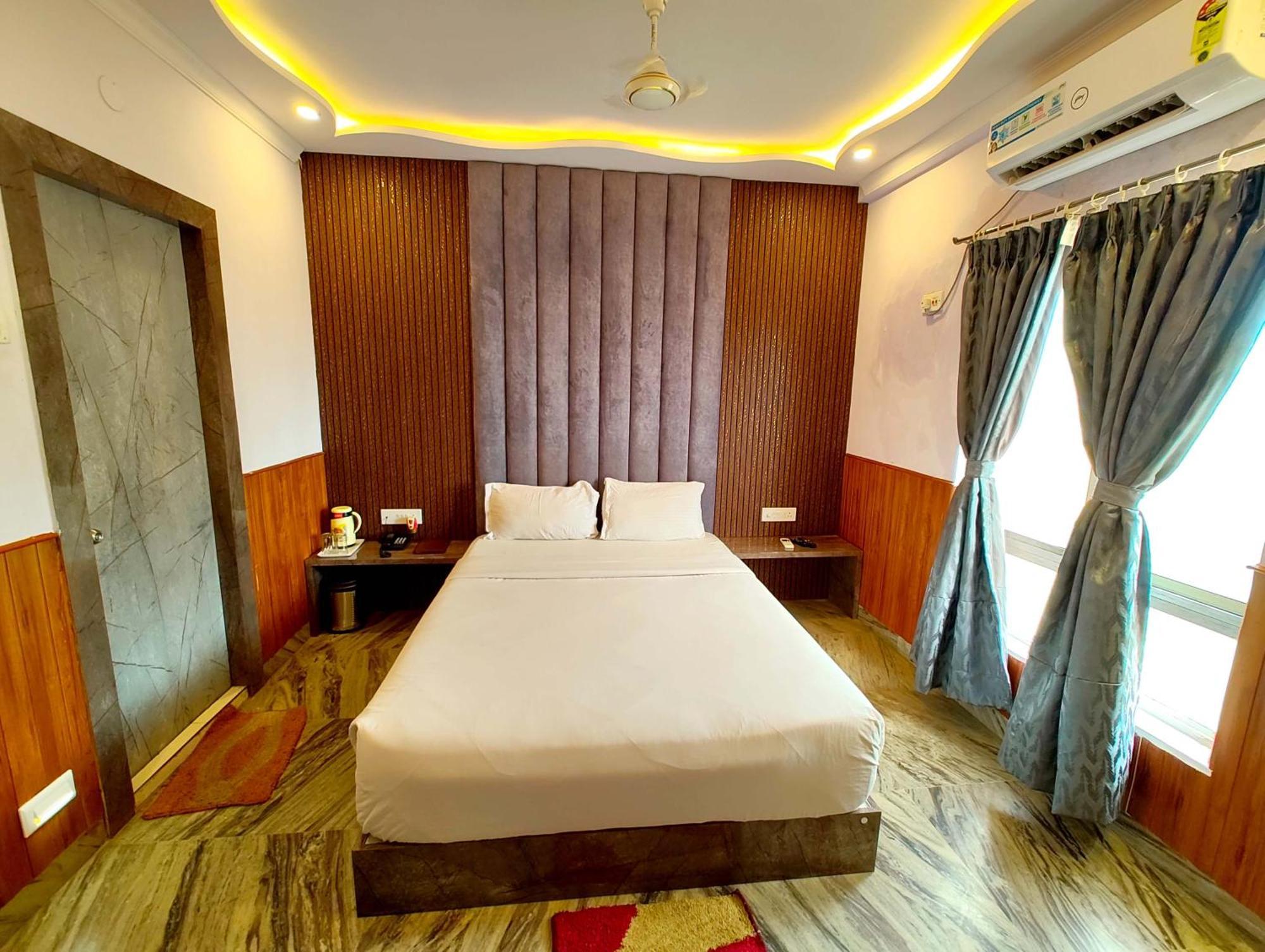 Dreamland -হোটেল ড্রিমল্যান্ড পুরী Rooms-sea View Fully-air-conditioned-hotel With-lift-restaurant-and-parking-facility - New Marine Drive Road - Book Now