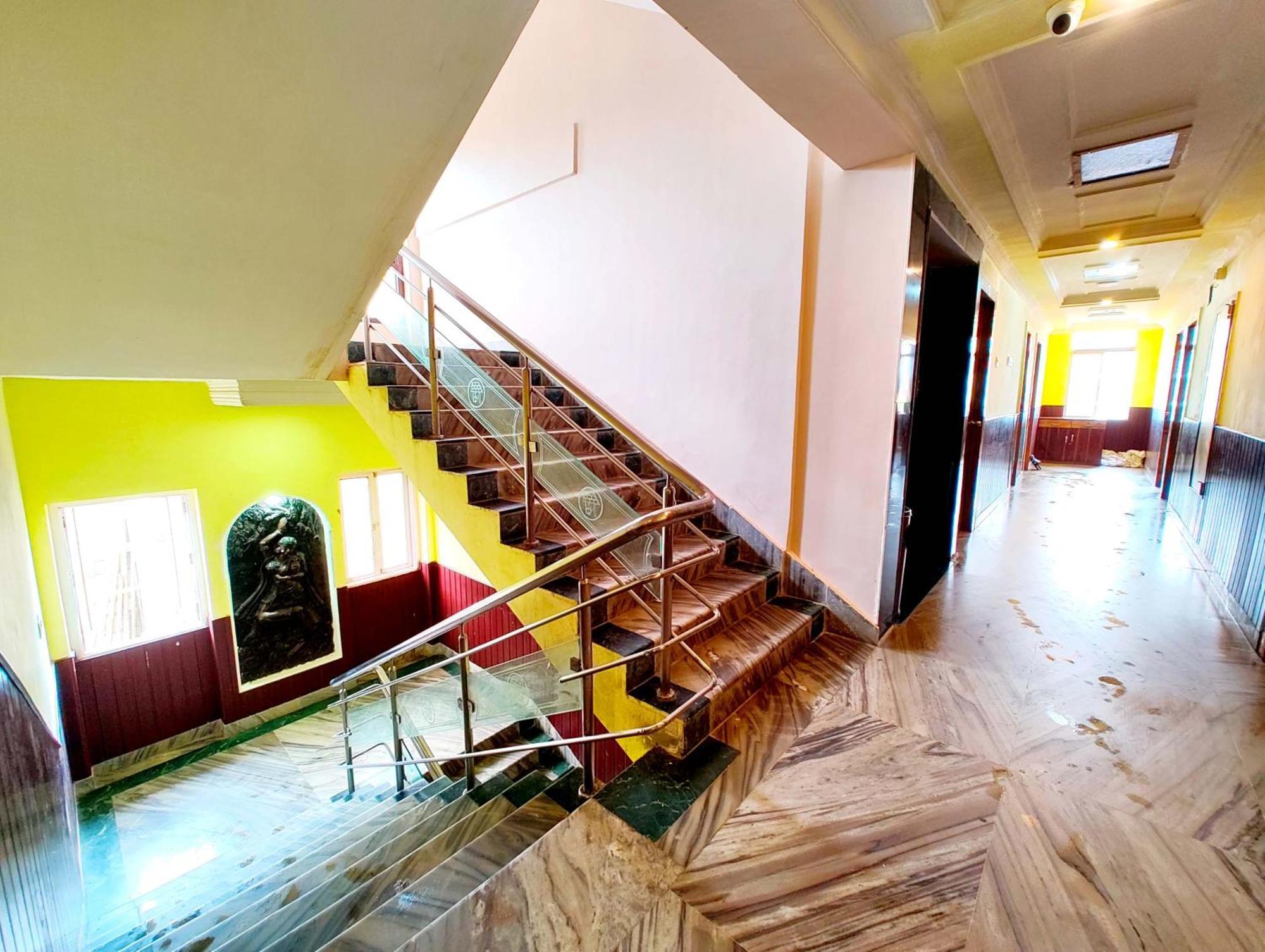 Dreamland -হোটেল ড্রিমল্যান্ড পুরী Rooms-sea View Fully-air-conditioned-hotel With-lift-restaurant-and-parking-facility - New Marine Drive Road - Book Now Hotel