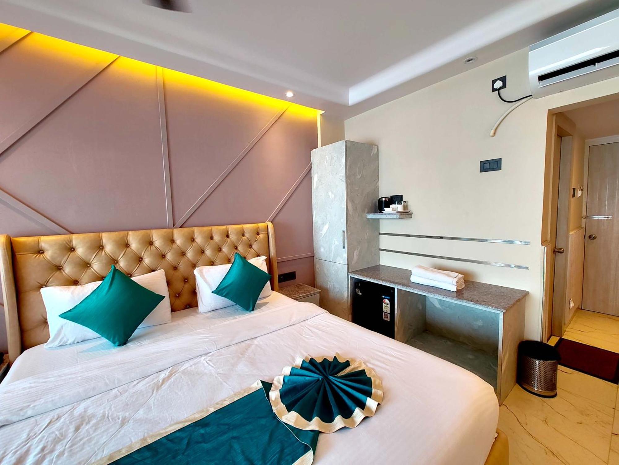 Dreamland -হোটেল ড্রিমল্যান্ড পুরী Rooms-sea View Fully-air-conditioned-hotel With-lift-restaurant-and-parking-facility - New Marine Drive Road - Book Now Hotel Puri