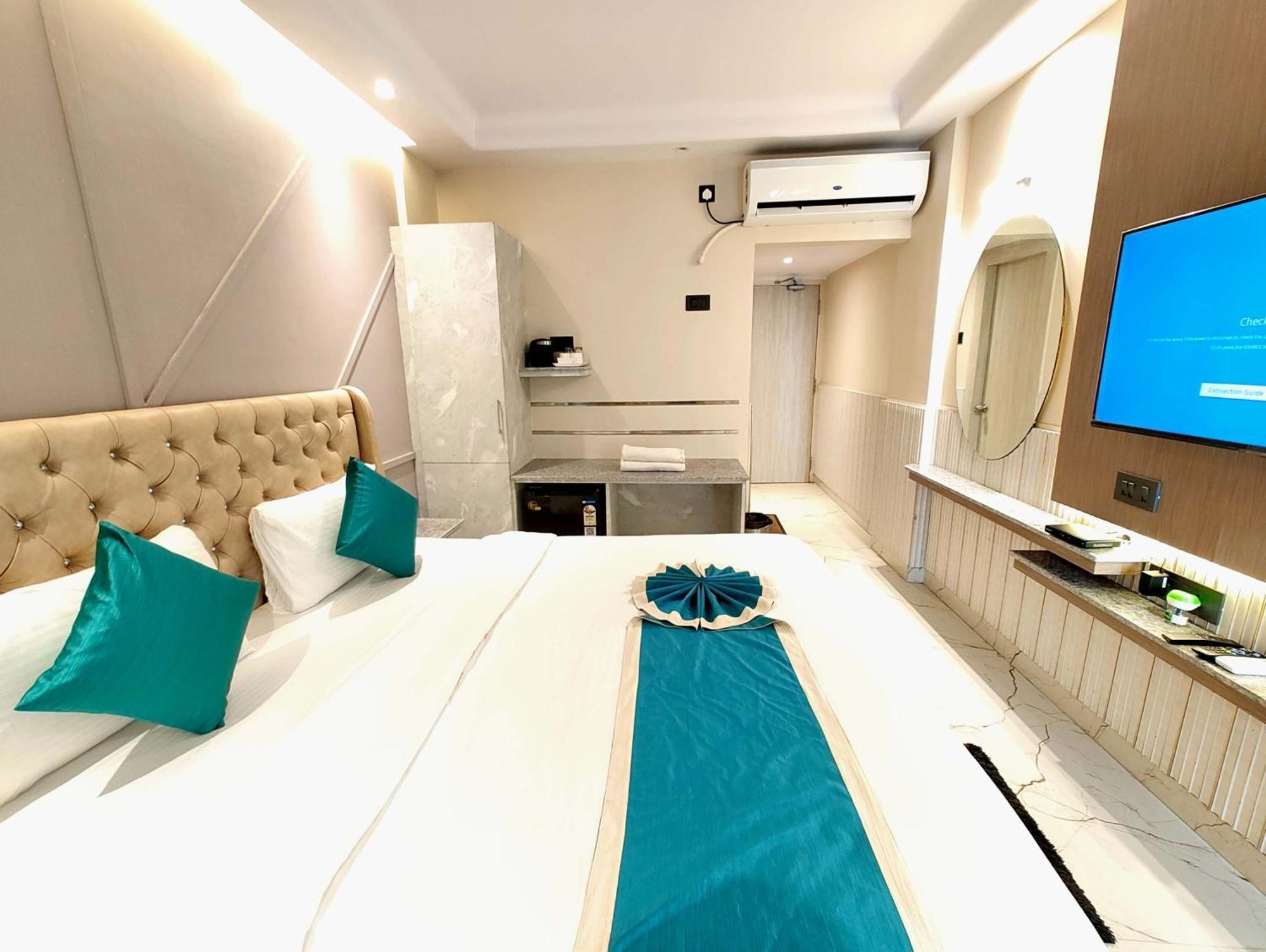 Dreamland -হোটেল ড্রিমল্যান্ড পুরী Rooms-sea View Fully-air-conditioned-hotel With-lift-restaurant-and-parking-facility - New Marine Drive Road - Book Now *