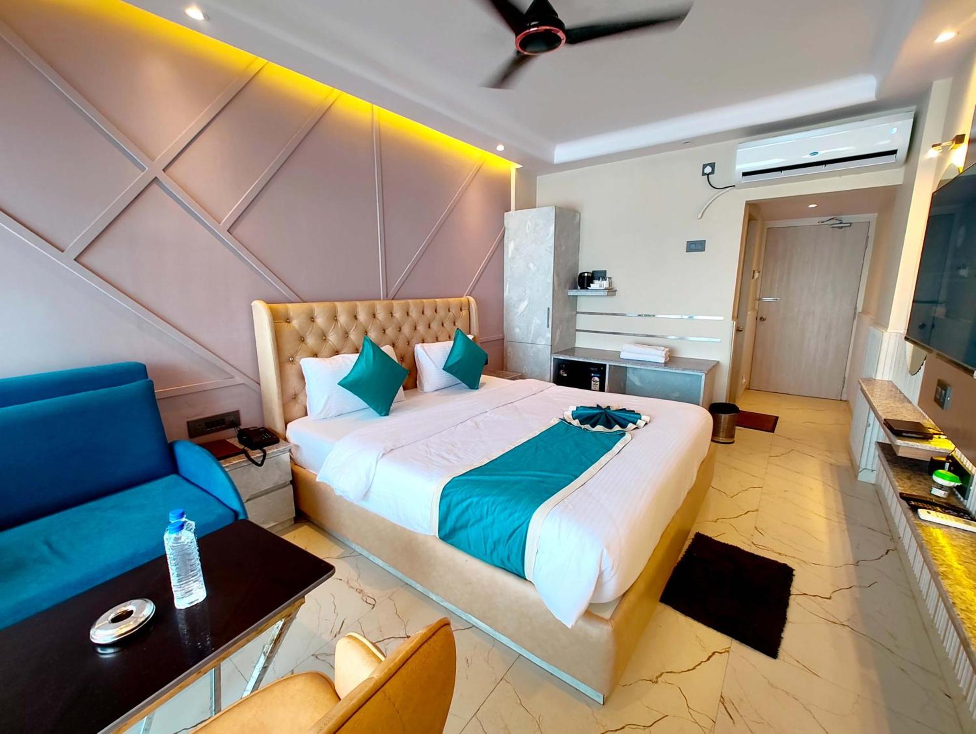 Dreamland -হোটেল ড্রিমল্যান্ড পুরী Rooms-sea View Fully-air-conditioned-hotel With-lift-restaurant-and-parking-facility - New Marine Drive Road - Book Now * Puri