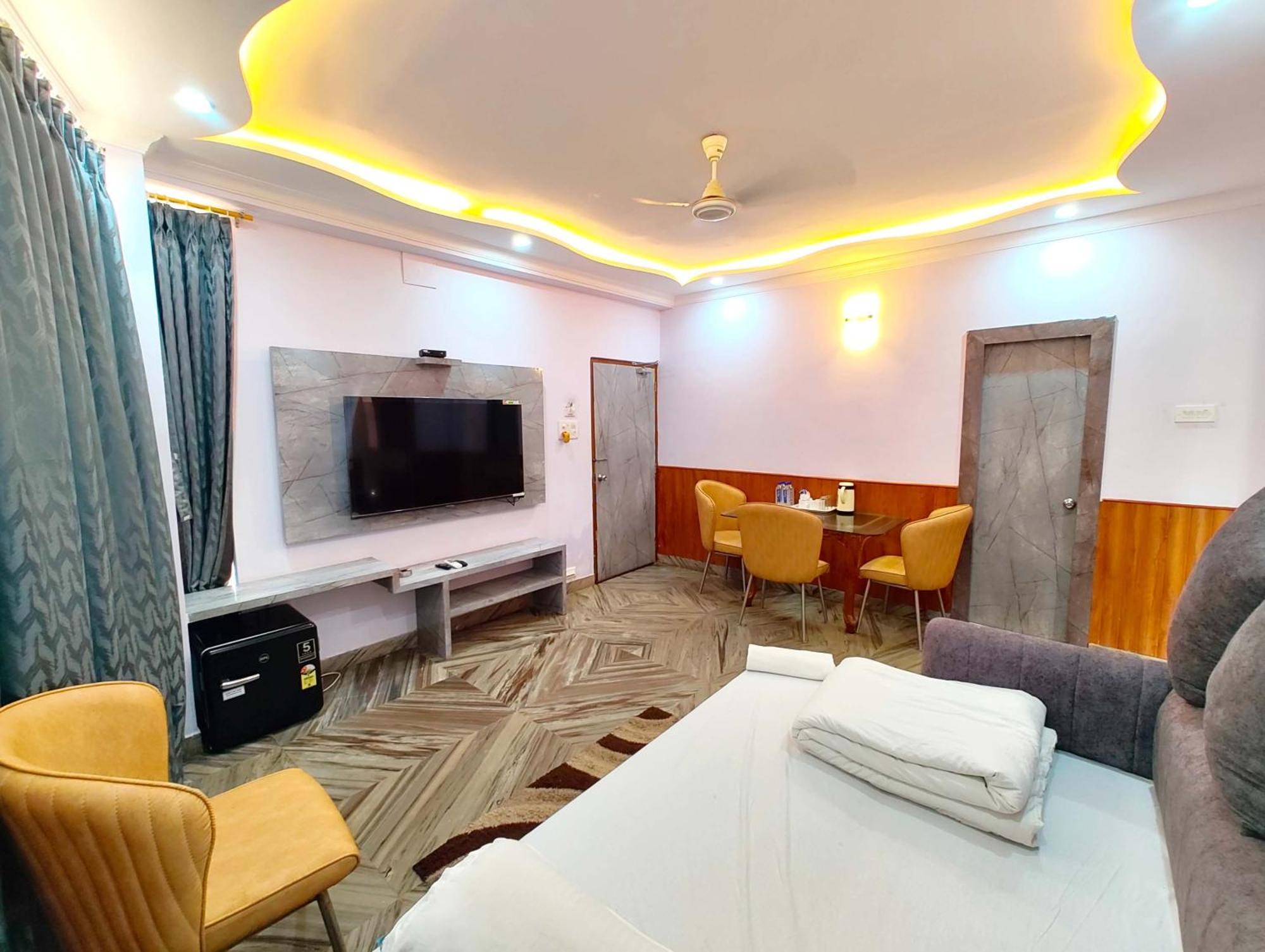 Dreamland -হোটেল ড্রিমল্যান্ড পুরী Rooms-sea View Fully-air-conditioned-hotel With-lift-restaurant-and-parking-facility - New Marine Drive Road - Book Now Hotel *