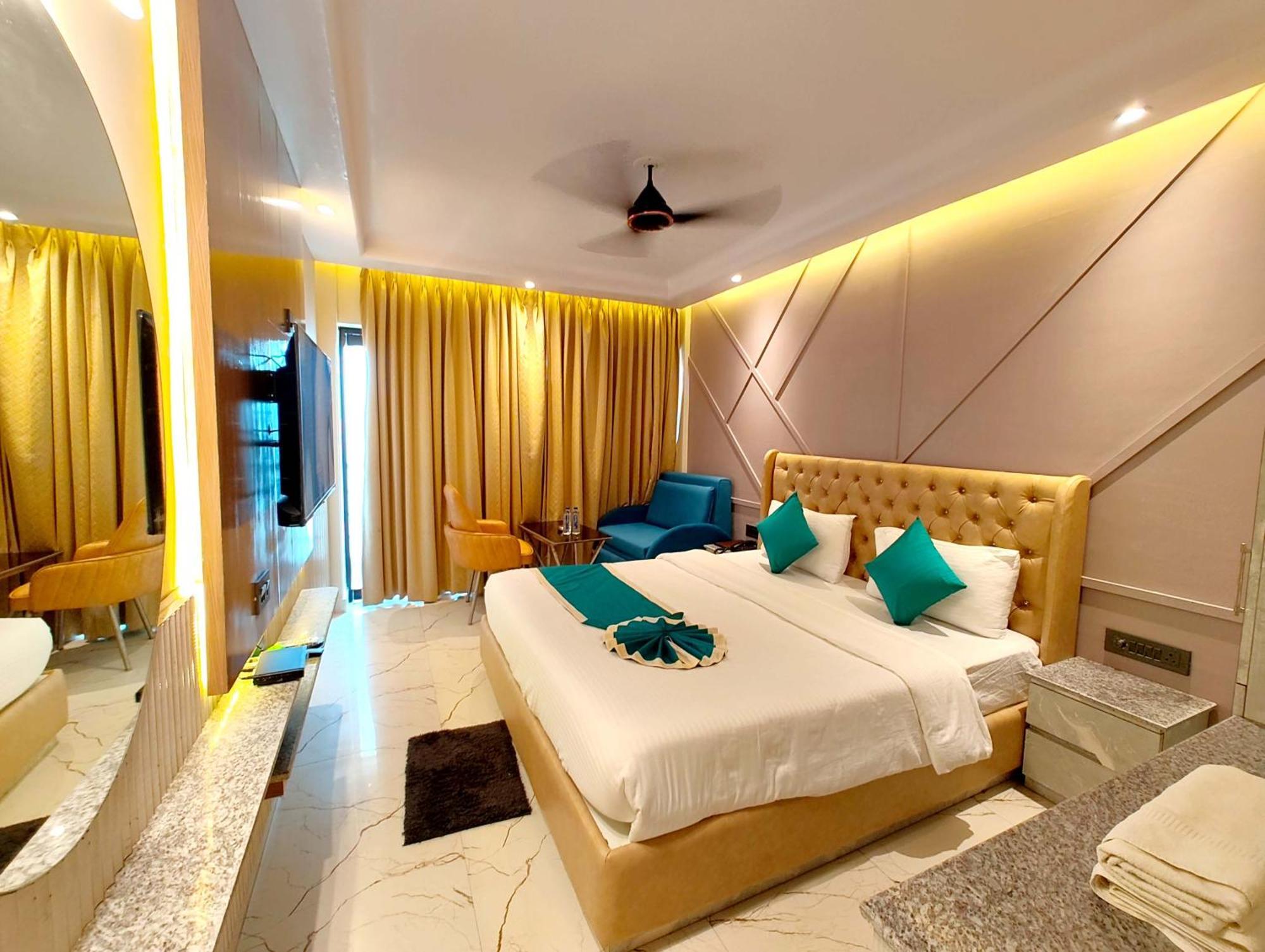 Dreamland -হোটেল ড্রিমল্যান্ড পুরী Rooms-sea View Fully-air-conditioned-hotel With-lift-restaurant-and-parking-facility - New Marine Drive Road - Book Now Hotel *