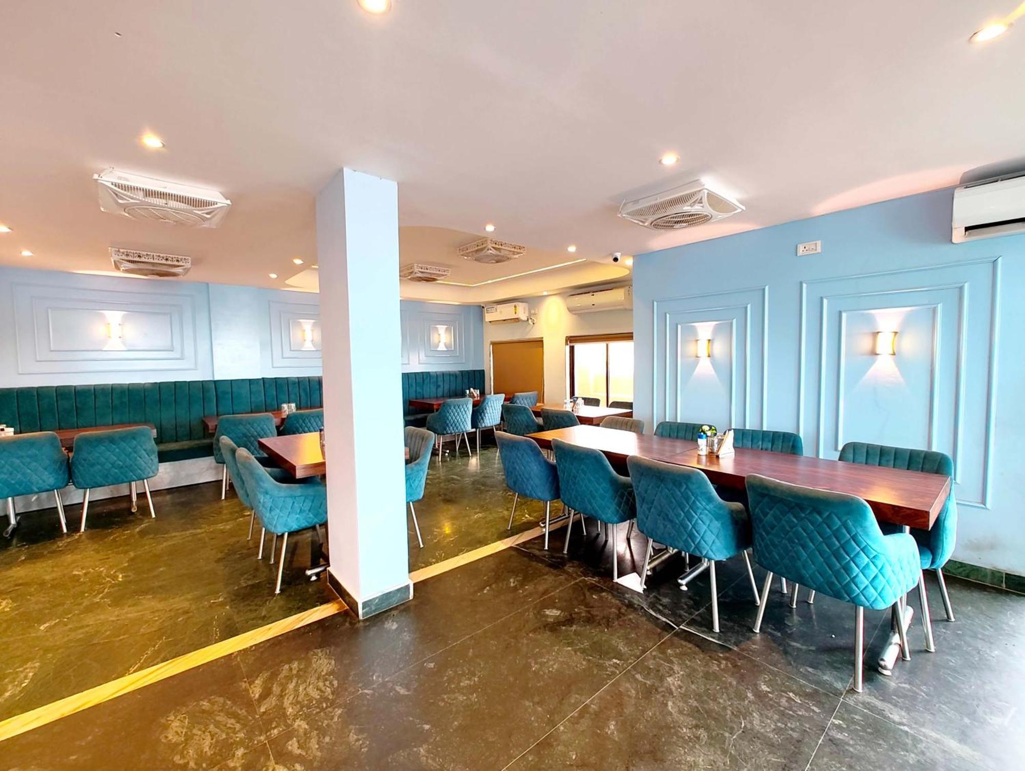 Dreamland -হোটেল ড্রিমল্যান্ড পুরী Rooms-sea View Fully-air-conditioned-hotel With-lift-restaurant-and-parking-facility - New Marine Drive Road - Book Now