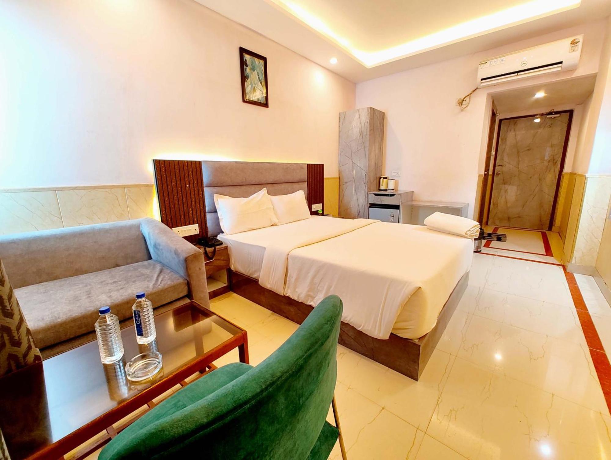 Dreamland -হোটেল ড্রিমল্যান্ড পুরী Rooms-sea View Fully-air-conditioned-hotel With-lift-restaurant-and-parking-facility - New Marine Drive Road - Book Now